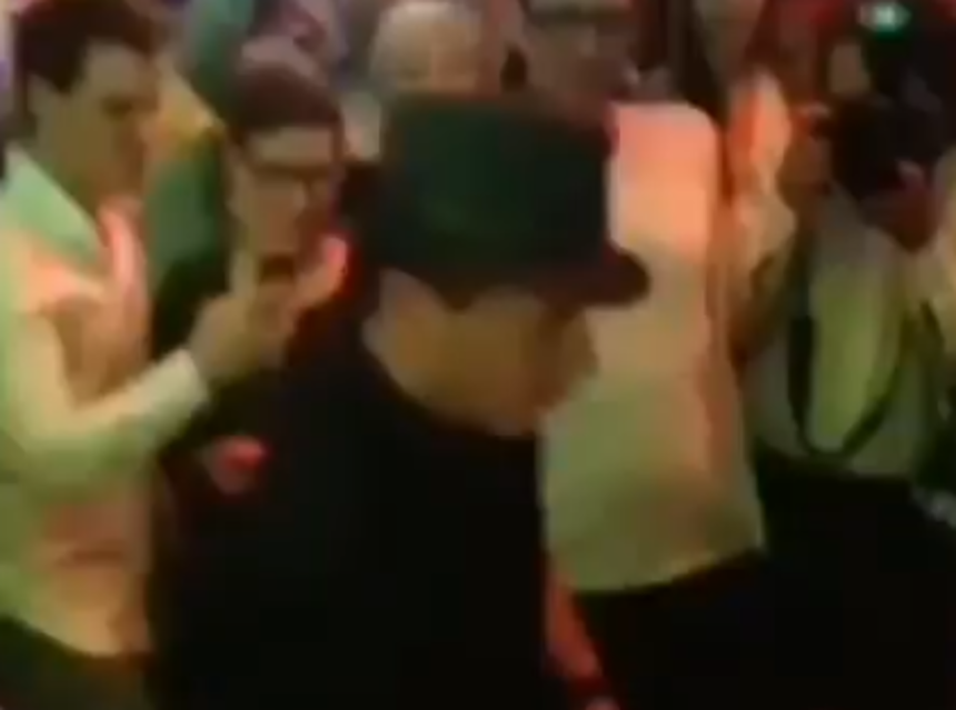 Robert Lewandowski tańczy jak Michael Jackson. Do sieci wyciekło